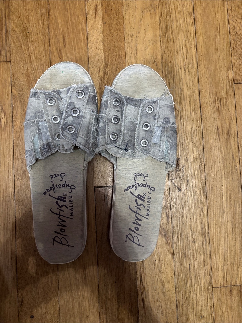 Malibu Slip-On Casual Sandals in Light Beige Camo